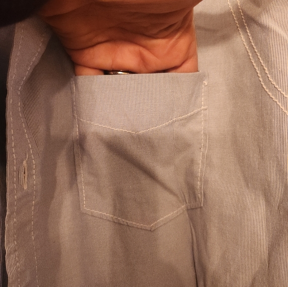 BROKEN THREADS SS SHIRT - Picture 3 of 4